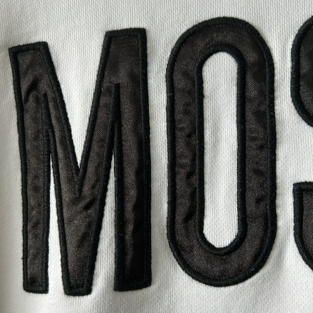 Moschino H&M Disney Collaboration Hoodie 2018 Release - Picture 16 of 17